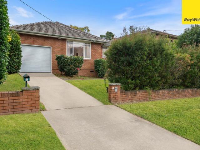 Beautifully Presented Family Home, DA Approved for Dual Occupancy with CC