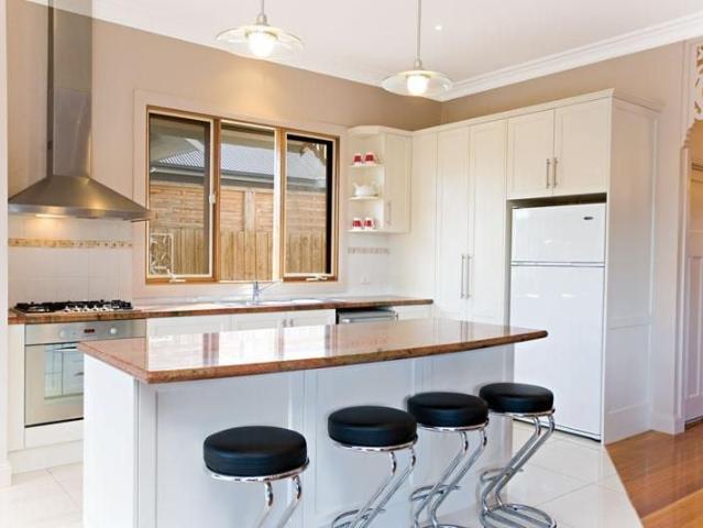 Beautifully Presented Family Home in a Prime Location