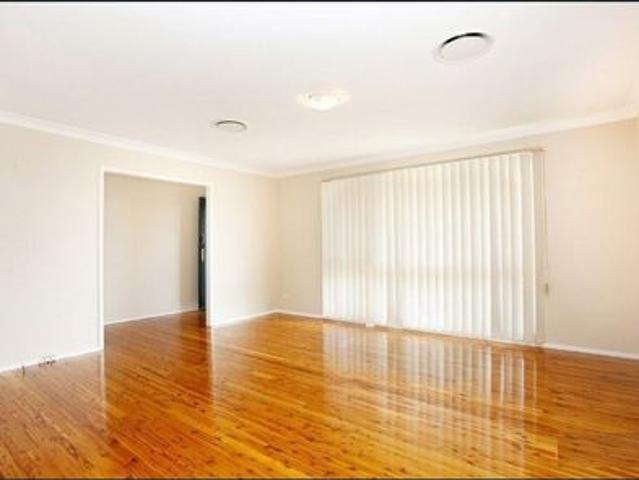 Beautifully Presented Family Home in a Prime South Penrith Location