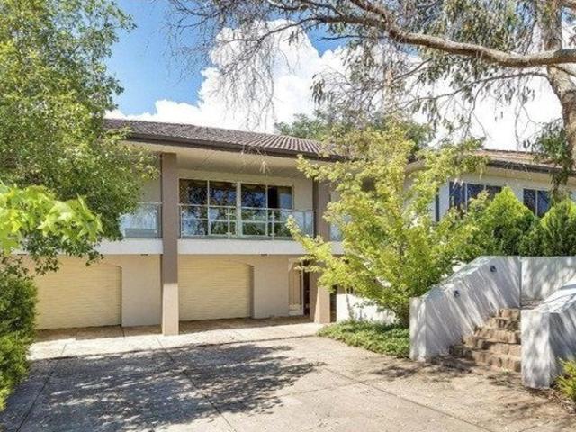 Beautifully presented family home in blue chip location
