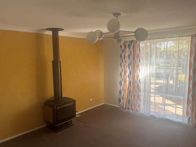 BEAUTIFULLY PRESENTED FAMILY HOME IN PRIME LOCATION