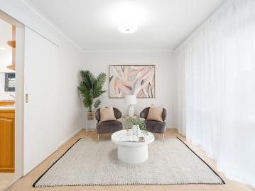 Beautifully Presented Family Home in Quiet Court