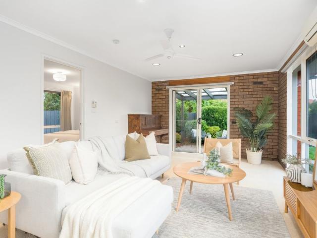 Beautifully Presented Family Home in Quiet Court