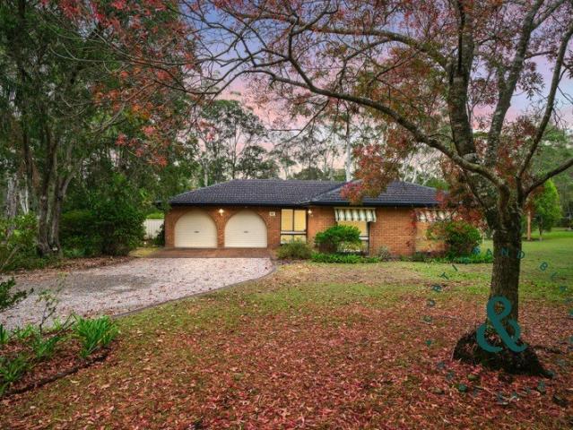 Beautifully presented family home on one acre