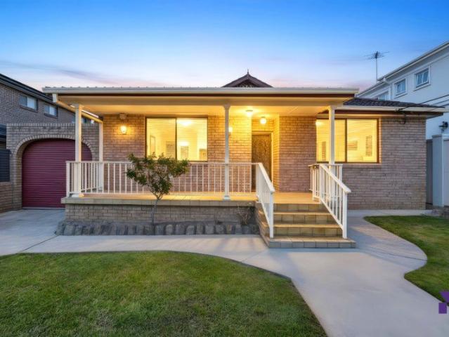 Beautifully presented family home set on a north facing block in a cul de sac setting