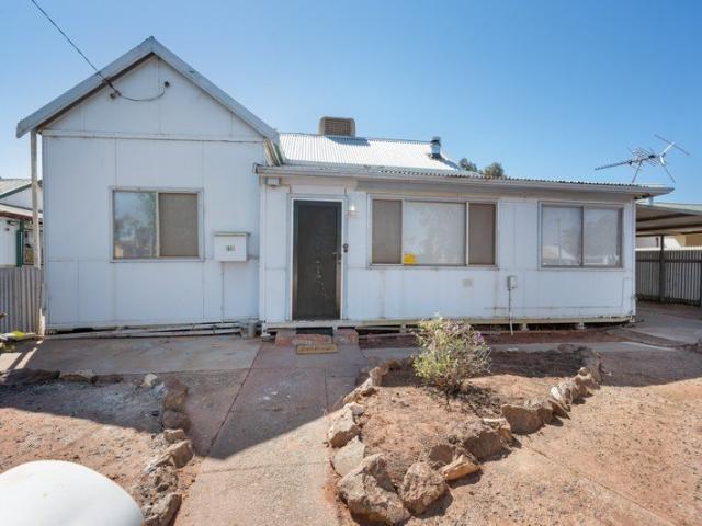 Beautifully Presented Family Home with an Outdoor Area You'll Love!