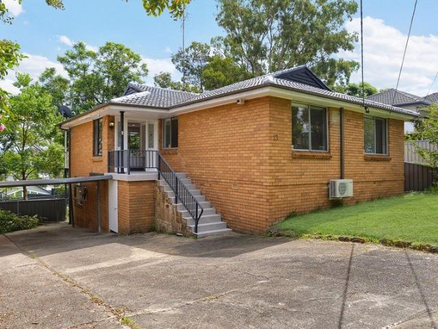Beautifully Presented Family Home with District Views