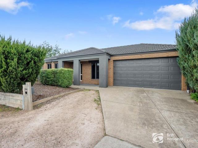 Beautifully Presented Family Home with Exceptional Outdoor Living