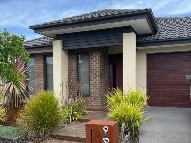 Beautifully Presented Family Living in Fyansford