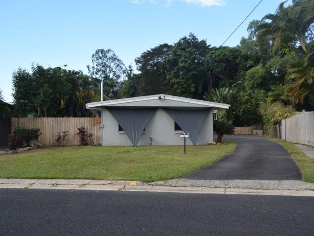 BEAUTIFULLY PRESENTED, FULL DUPLEX GEM ON A VAST 1,083m² BLOCK, WITH DEVELOPMENT OPPORTUNITY