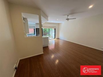 BEAUTIFULLY PRESENTED HOME IN NORWOOD