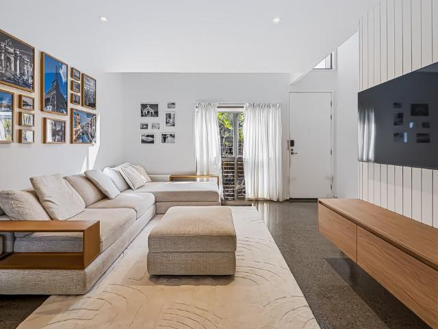 Beautifully Presented Home in Sought After South Bay