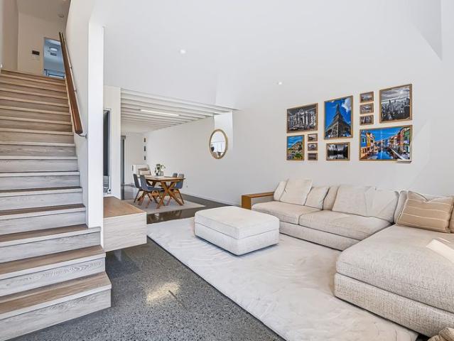 Beautifully Presented Home in Sought After South Bay