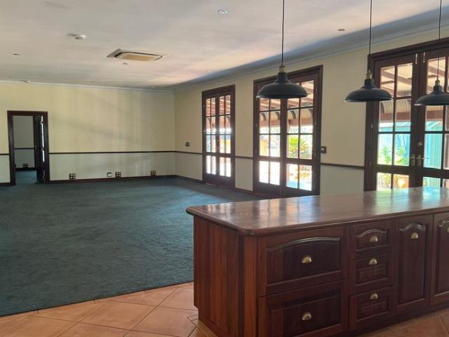 Beautifully Presented Home in Sought After Sunset Park