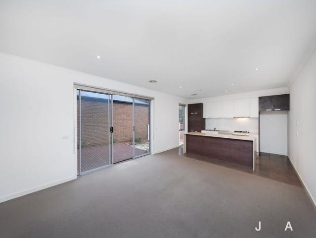 Beautifully Presented Home Offering Spacious Family Living