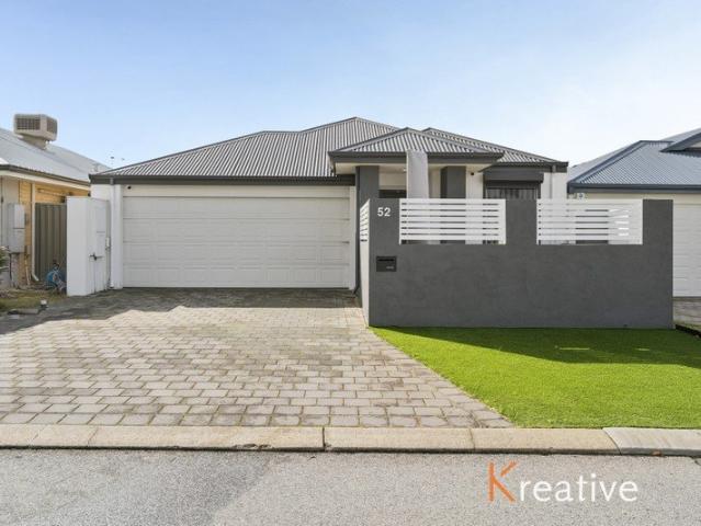 Beautifully Presented Harrisdale Home