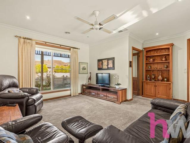 Beautifully Presented Highton Home with Exceptional Outdoor Entertaining