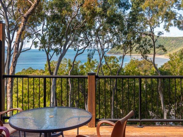 Beautifully Presented Island Retreat