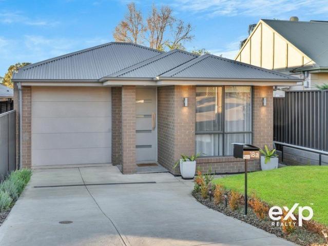 Beautifully Presented, Move In Ready in the Heart of Ridgehaven