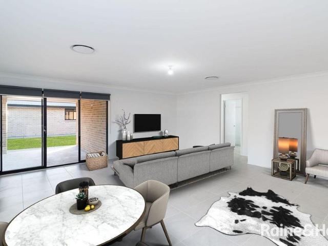 Beautifully presented, modern & spacious family home