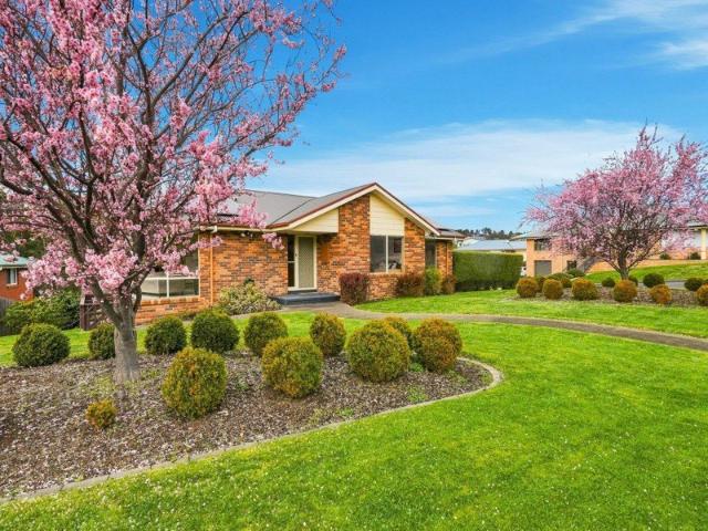 Beautifully Presented & So Conveniently Located