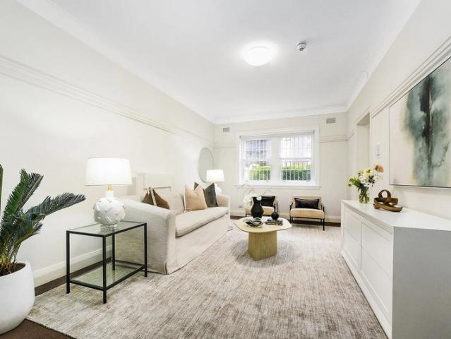 Beautifully Presented Residence in Prime Double Bay Location