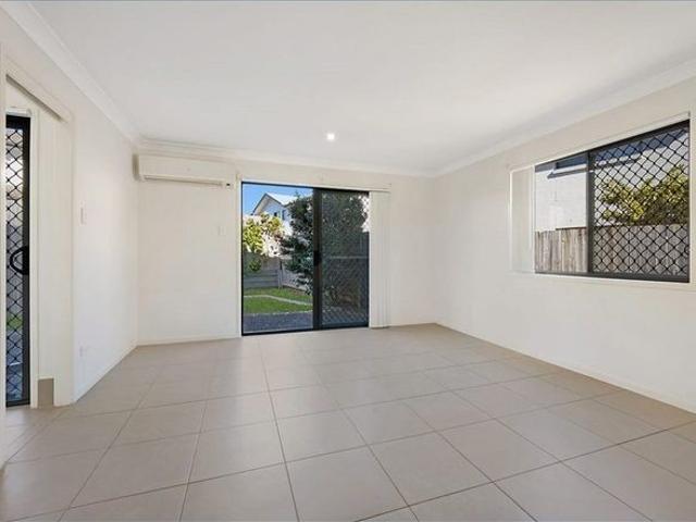 Beautifully Presented Town Home