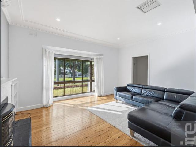 Beautifully Presented Three Bedroom West End Home!