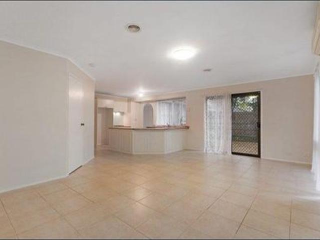 Beautifully Presented Three Bedroom Family Home in Berwick