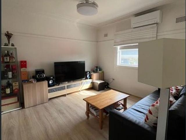 Beautifully Presented Three Bedroom Home in Convenient Narwee Location