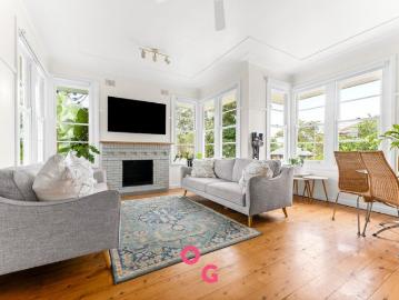 Beautifully Presented Three Bedroom Home