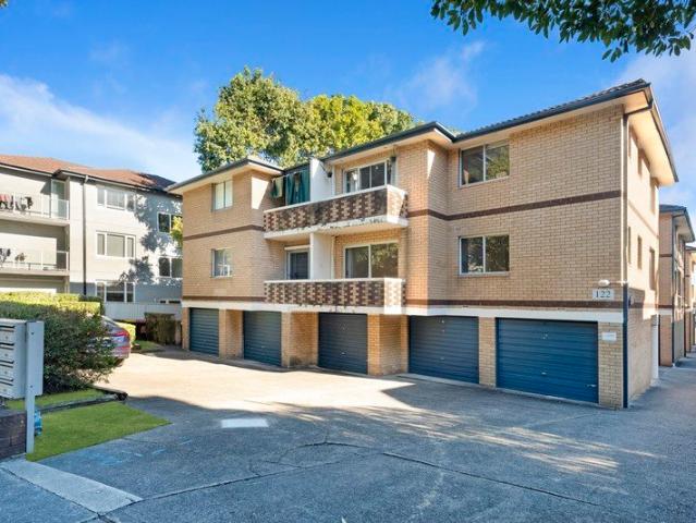 Beautifully presented two bedroom apartment