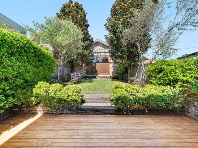 Beautifully Presented Two Bedroom Home
