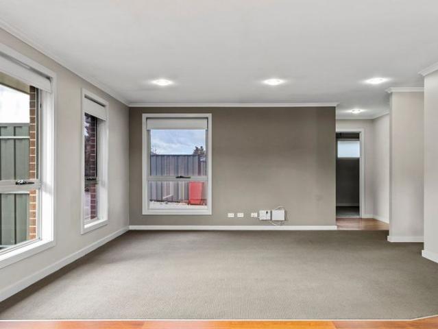 Beautifully Presented Two Bedroom Home with Modern Finishes
