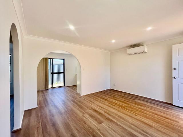 Beautifully Presented Two Bedroom Unit in a Convenient Location
