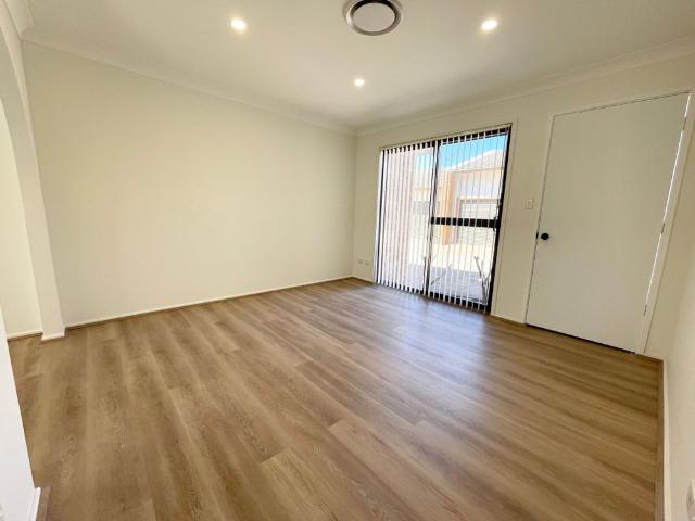 Beautifully Presented Two Bedroom Unit in a Convenient Location