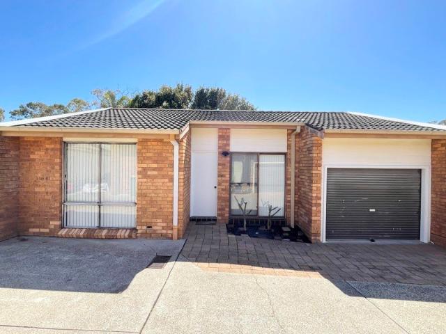 Beautifully Presented Two Bedroom Unit in a Convenient Location