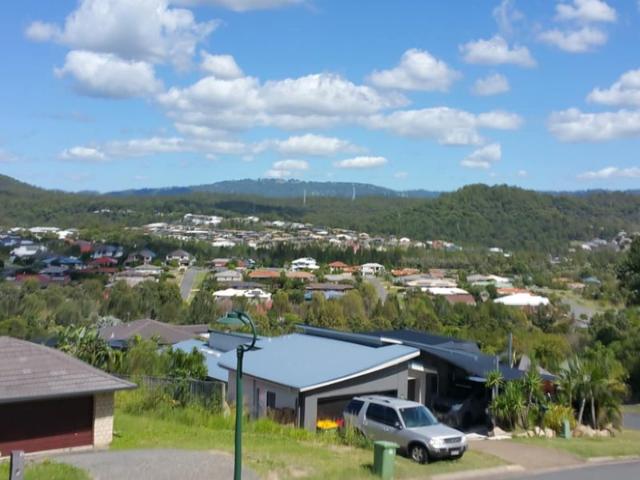 Beautifully Presented Unfurnished House In Pacific Pines For Long Term Lease