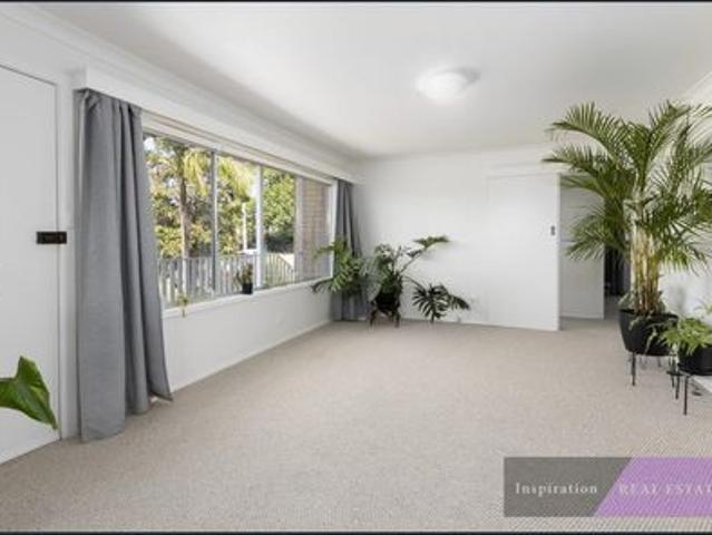 Beautifully Presented Unit