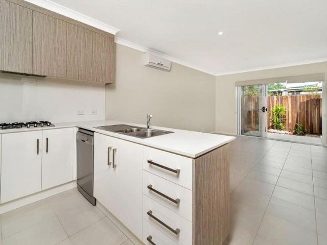Beautifully Presented Unit Offering Comfort & Convenience