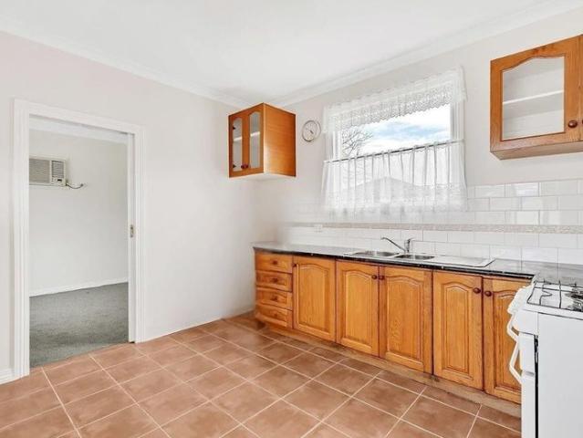 Beautifully Private Granny Flat – Walk to Everything