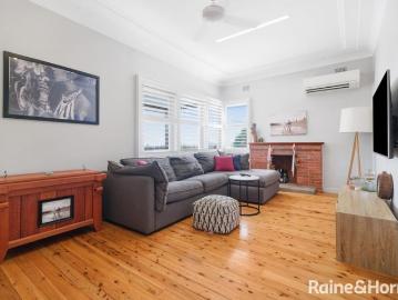 Beautifully renovated 3 bedroom home