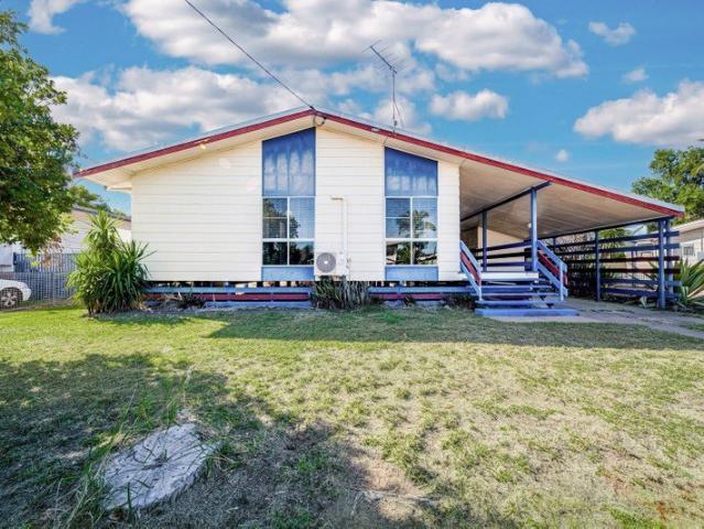 BEAUTIFULLY RENOVATED 3 BEDROOM HOME Comfortable & Move In Ready