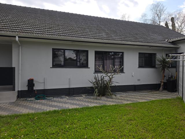BEAUTIFULLY RENOVATED 3 BEDROOM HOME IN PRIME KUILS RIVER LOCATION