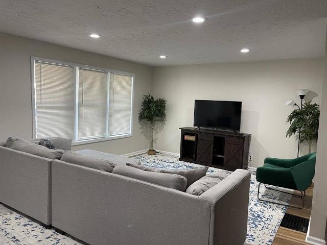 Beautifully Renovated 3BR/2BA