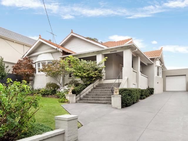 Beautifully Renovated 1930s Home with Stunning Views and Flexible Family Living