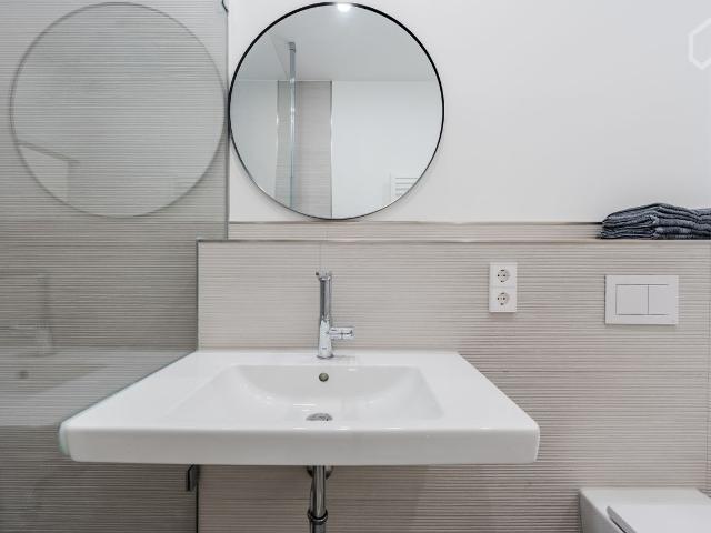 Beautifully renovated 2 bedroom in Neukölln, Berlin Amsterdam Apartments for Rent