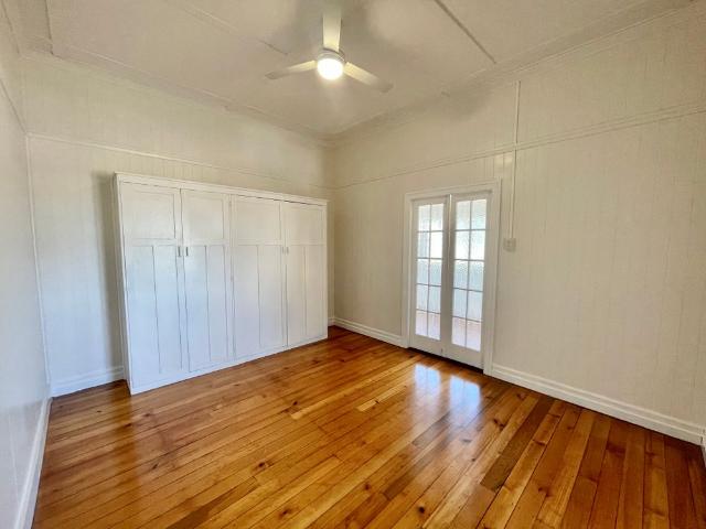 Beautifully Renovated 2 Bedroom Unit