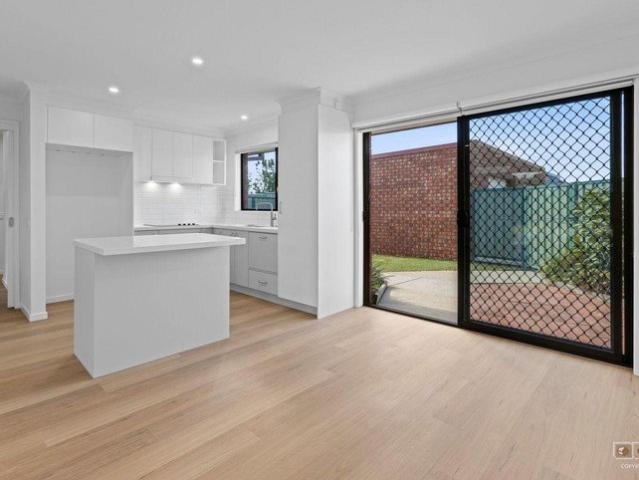 Beautifully Renovated 2 Bedroom Unit Retirement Living