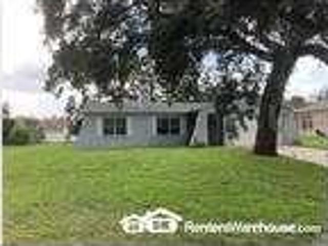 Beautifully Renovated 3/2/2 Home